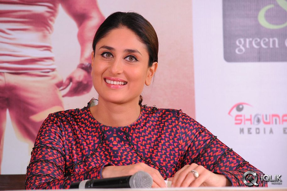 Kareena-Kapoor-at-Singham-Returns-Movie-Press-Meet